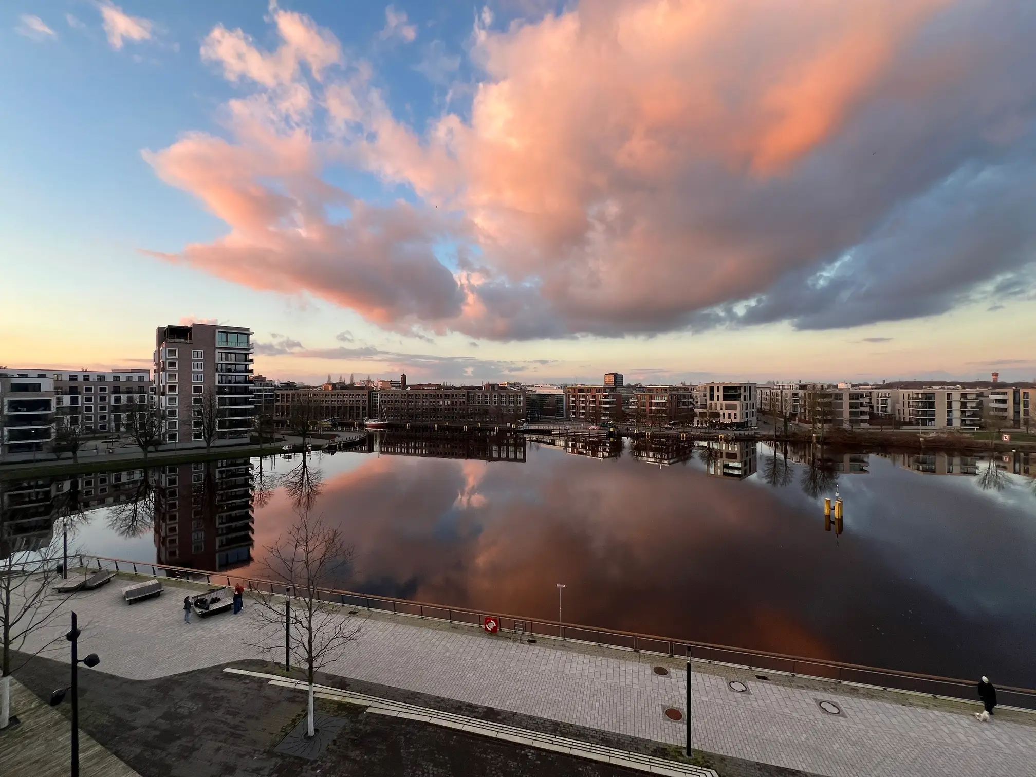 AppProfis Standort Oldenburg - Sonnenuntergang über dem Hafen